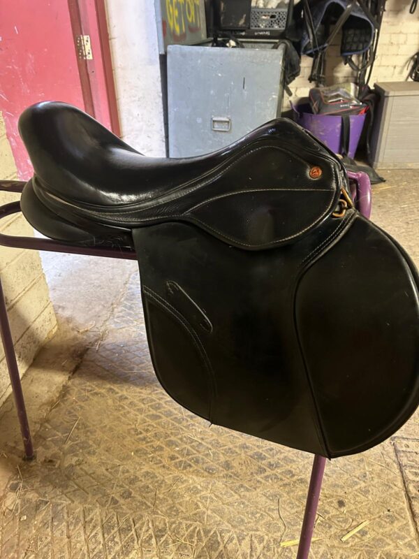 The Saddle Company (Jumping Saddle) - Image 3