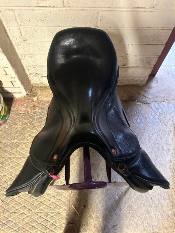 The Saddle Company (Jumping Saddle) - Image 3