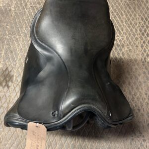 Nick Dolman GP black saddle